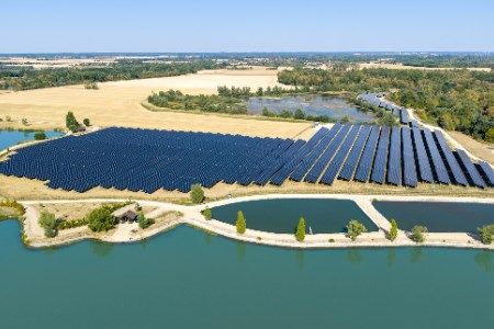 Q ENERGY inaugurates Chênet solar farm in France