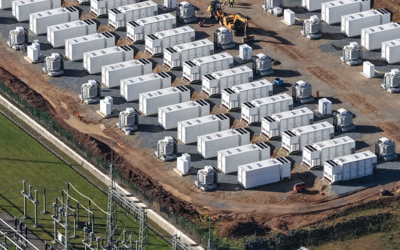 Deutsche Bank supports Akaysha Energy with Australian battery storage portfolio refinancing