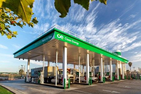 Clean Energy Fuels signs new supply agreements