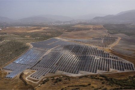 RES signs first services contract with Matrix Renewables