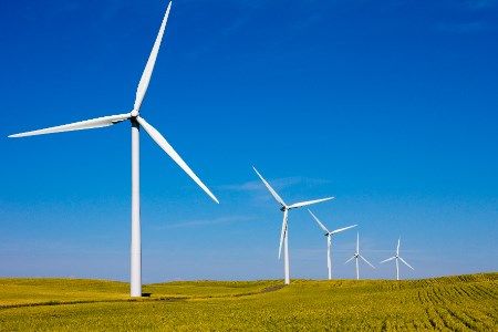 ACCIONA Energía sells 361 MW wind power portfolio in Spain